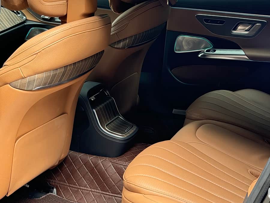 Mercedes-Benz E-Class 2024 E 300 L Fashion Edition - zdjęcie 8