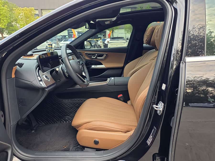 Mercedes-Benz E-Class 2024 E 300 L Fashion Edition - zdjęcie 8