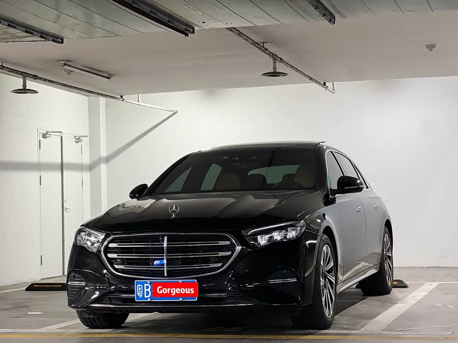 Mercedes-Benz E-Class 2024 Facelift E 300 L Luxury - zdjęcie 1