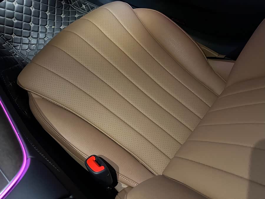 Mercedes-Benz E-Class 2024 Facelift E 300 L Luxury - zdjęcie 16