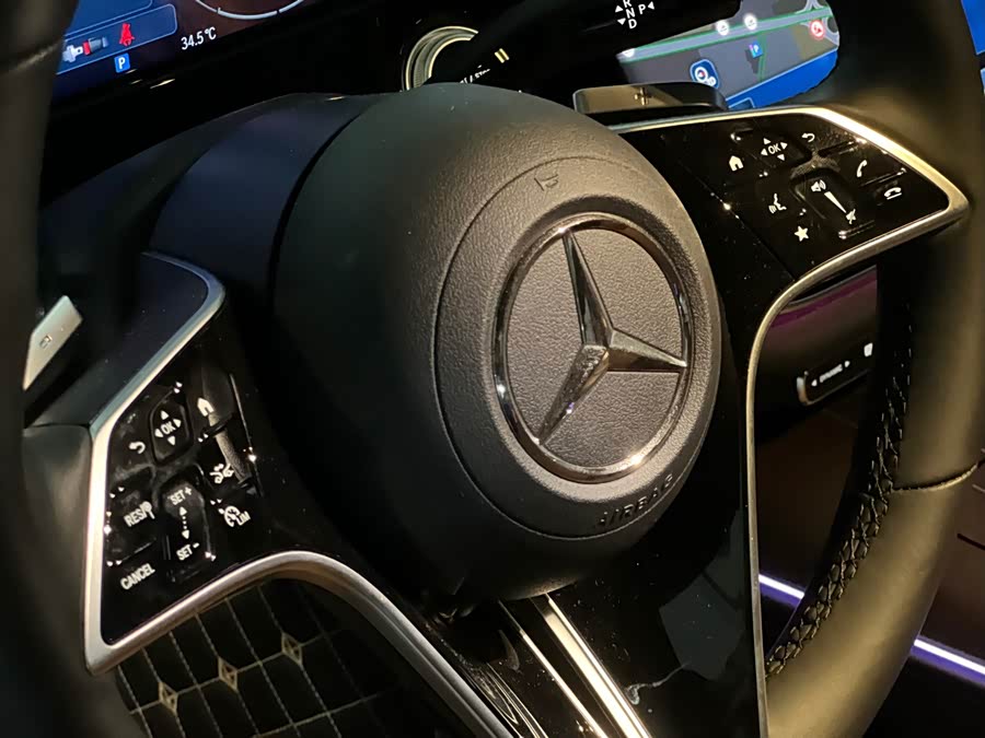Mercedes-Benz E-Class 2024 Facelift E 300 L Luxury - zdjęcie 18