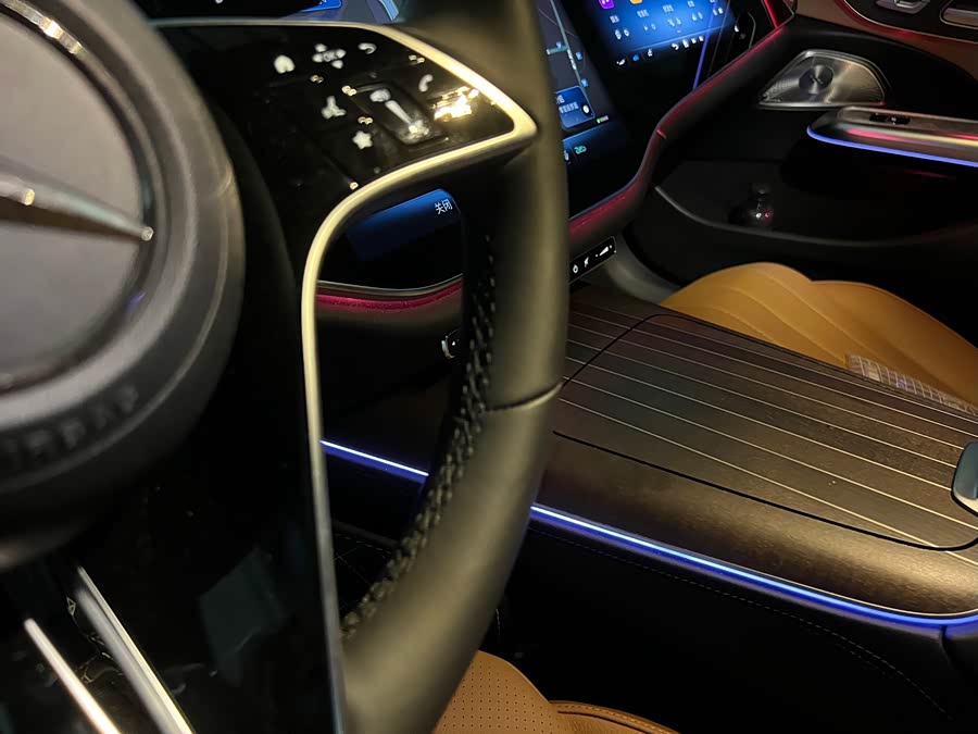 Mercedes-Benz E-Class 2024 Facelift E 300 L Luxury - zdjęcie 20