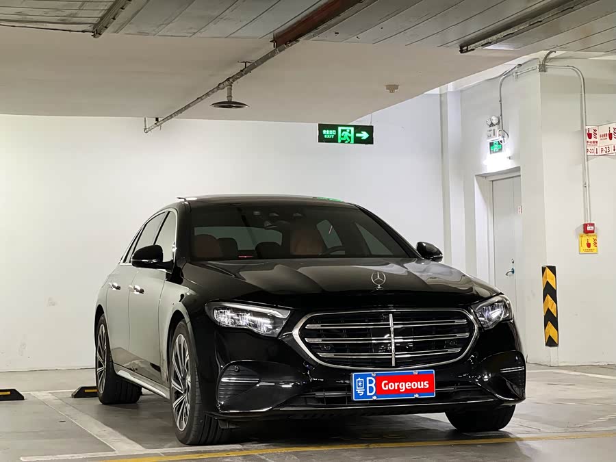 Mercedes-Benz E-Class 2024 Facelift E 300 L Luxury - zdjęcie 3