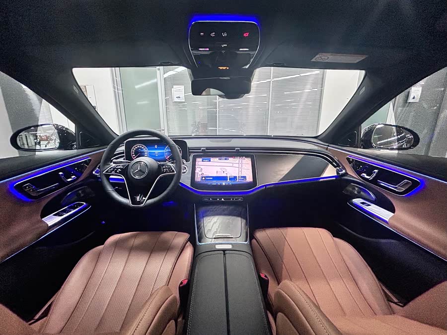 Mercedes-Benz E-Class 2025 E 300 Fashion Sport - zdjęcie 14