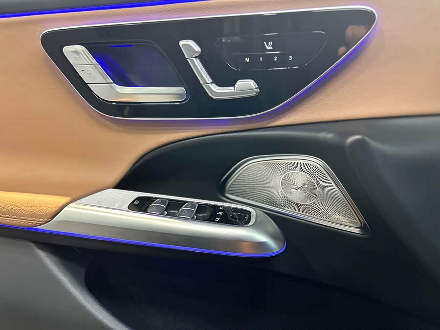Mercedes-Benz E-Class 2025 E 300 Fashion Sport - zdjęcie 17