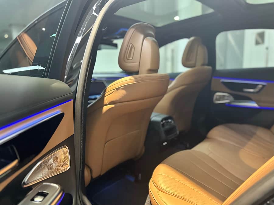 Mercedes-Benz E-Class 2025 E 300 Fashion Sport - zdjęcie 18