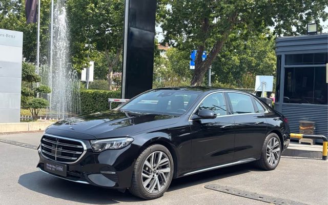 Mercedes-Benz E-Class 2025 E 300 L Fashion