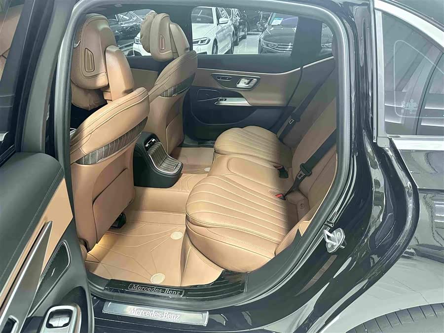 Mercedes-Benz E-Class 2025 E 300 L Fashion - zdjęcie 12