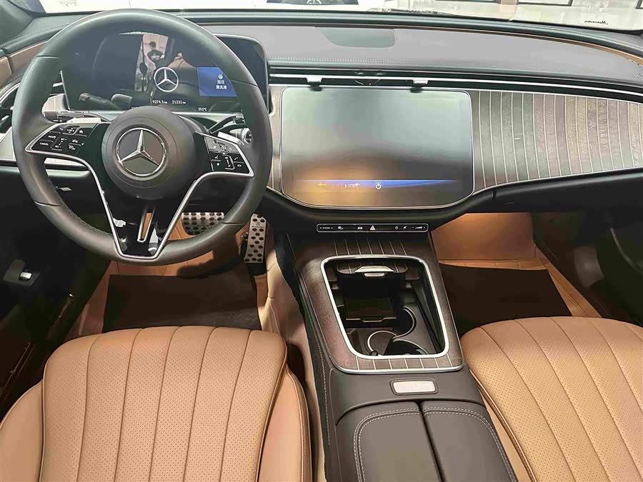 Mercedes-Benz E-Class 2025 E 300 L Fashion - zdjęcie 13