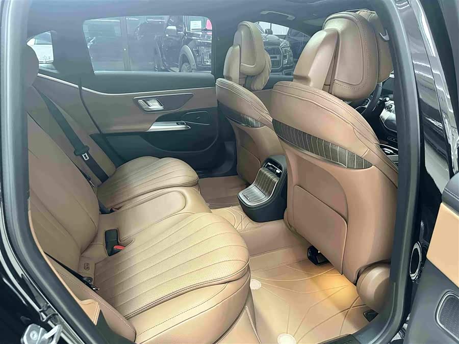 Mercedes-Benz E-Class 2025 E 300 L Fashion - zdjęcie 14