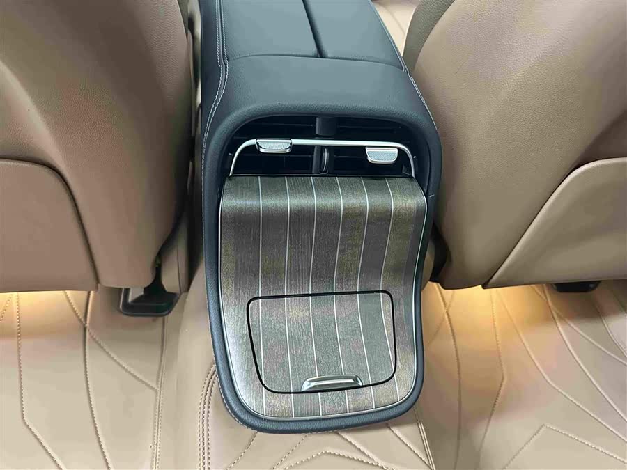 Mercedes-Benz E-Class 2025 E 300 L Fashion - zdjęcie 16