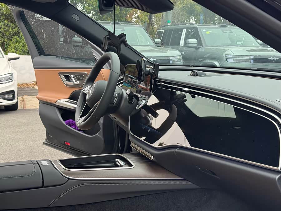 Mercedes-Benz E-Class 2025 E 300 L Fashion - zdjęcie 10