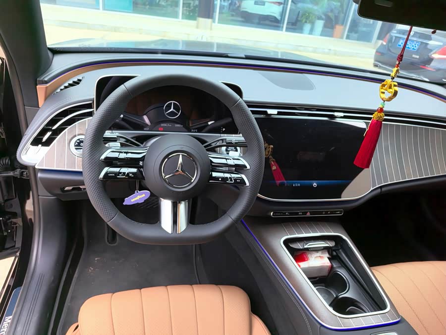 Mercedes-Benz E-Class 2026 E 300 L Fashion - zdjęcie 3