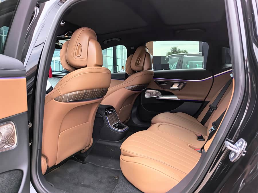 Mercedes-Benz E-Class 2026 E 300 L Fashion - zdjęcie 7