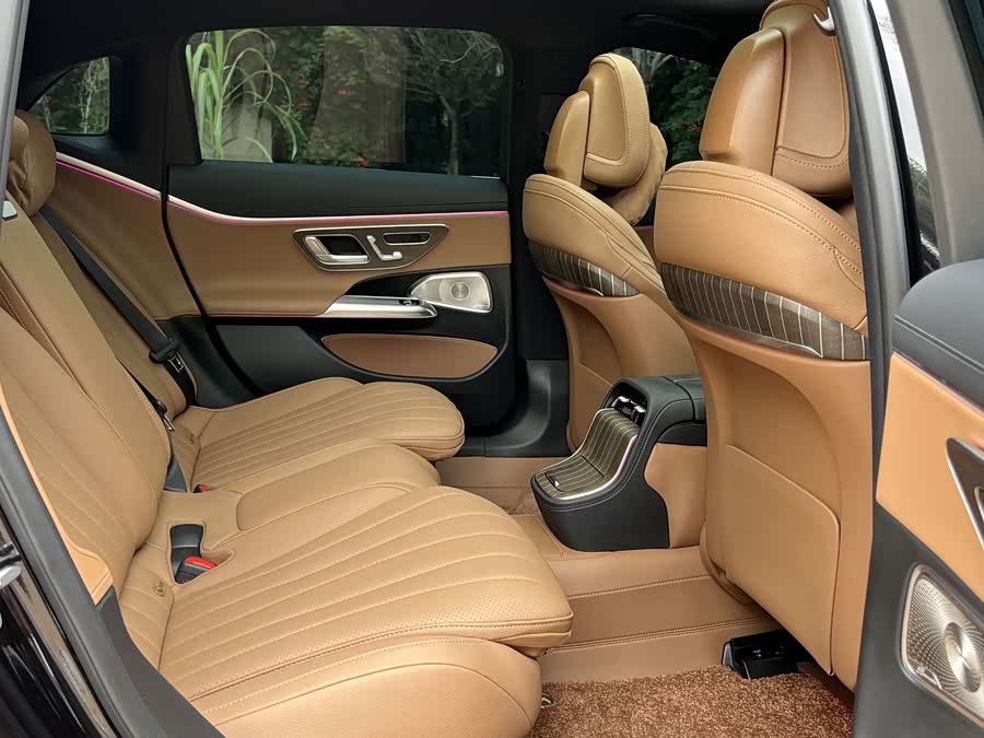 Mercedes-Benz E-Class 2026 E 300 L Luxury - zdjęcie 13