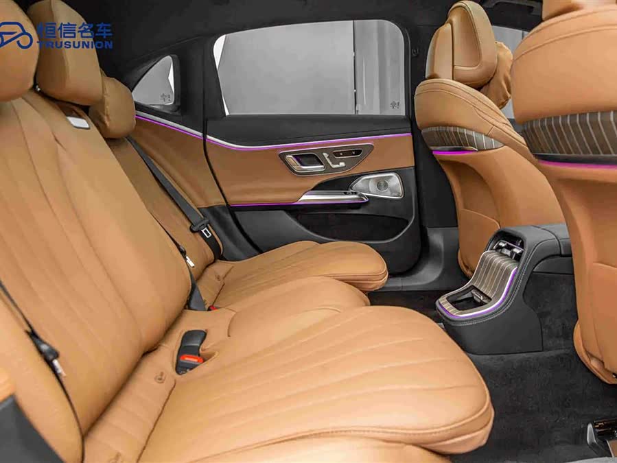 Mercedes-Benz E-Class 2026 E 300 L Luxury - zdjęcie 16