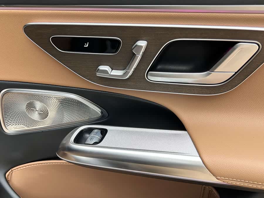 Mercedes-Benz E-Class 2026 E 300 L Luxury - zdjęcie 20