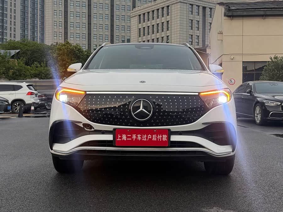 Mercedes-Benz EQA 260 - zdjęcie 1