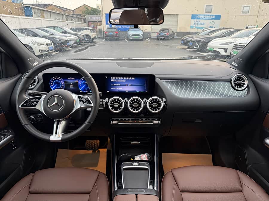 Mercedes-Benz EQA 260 - zdjęcie 19
