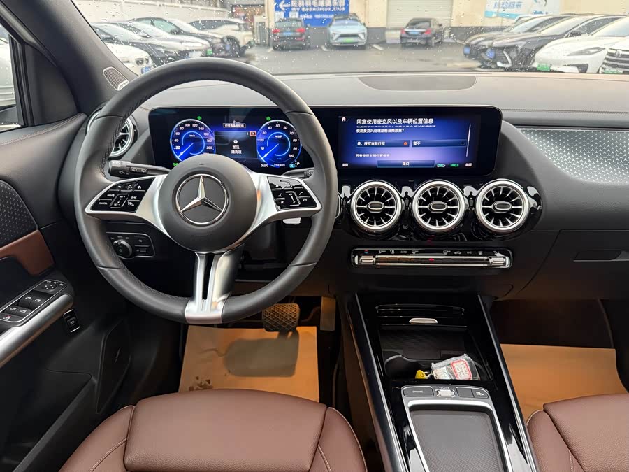 Mercedes-Benz EQA 260 - zdjęcie 7