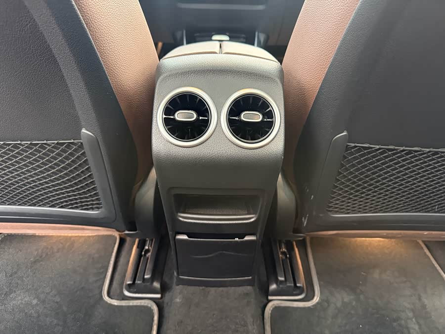 Mercedes-Benz EQA 260 - zdjęcie 9