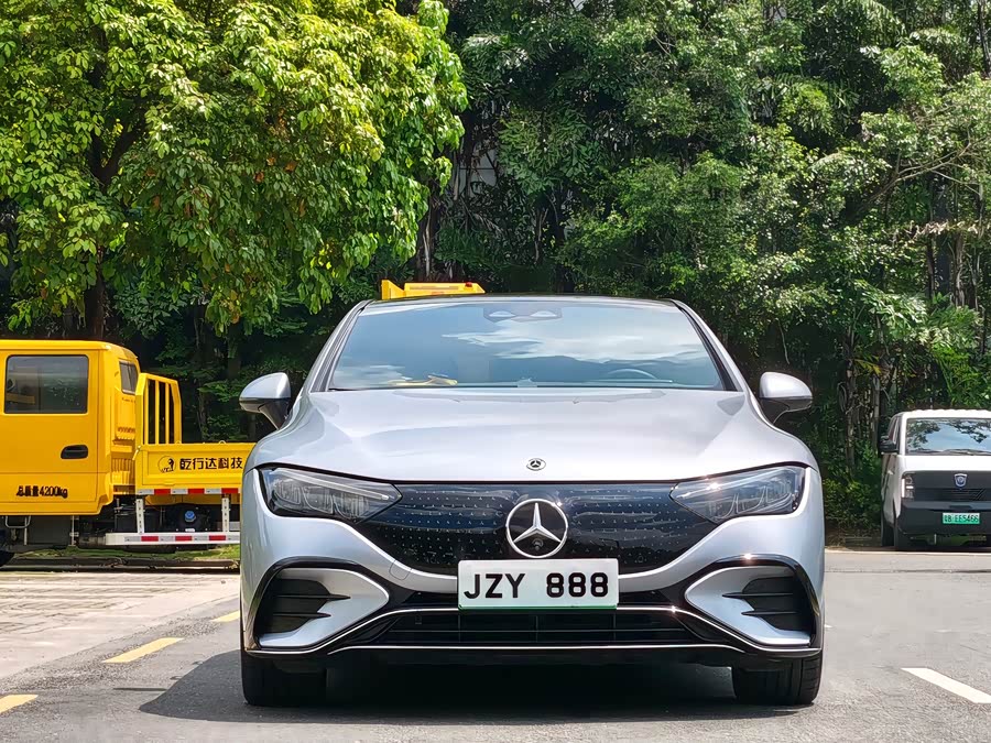 Mercedes-Benz EQE 2022 350 Luxury Edition - zdjęcie 2