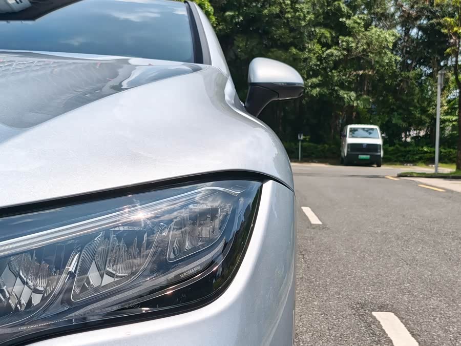 Mercedes-Benz EQE 2022 350 Luxury Edition - zdjęcie 11