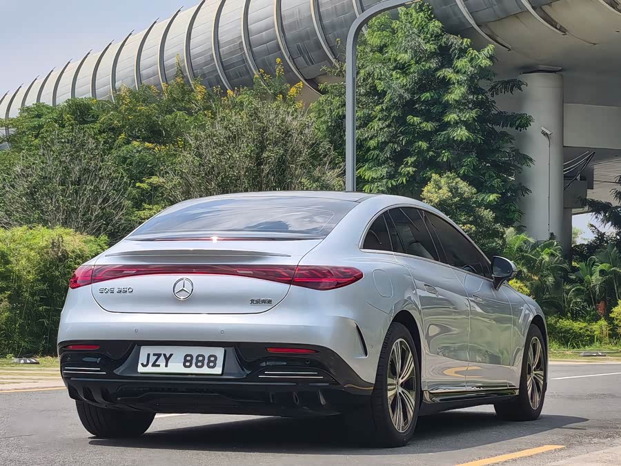 Mercedes-Benz EQE 2022 350 Luxury Edition - zdjęcie 7