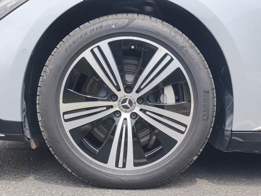 Mercedes-Benz EQE 2022 350 Luxury Edition - zdjęcie 10