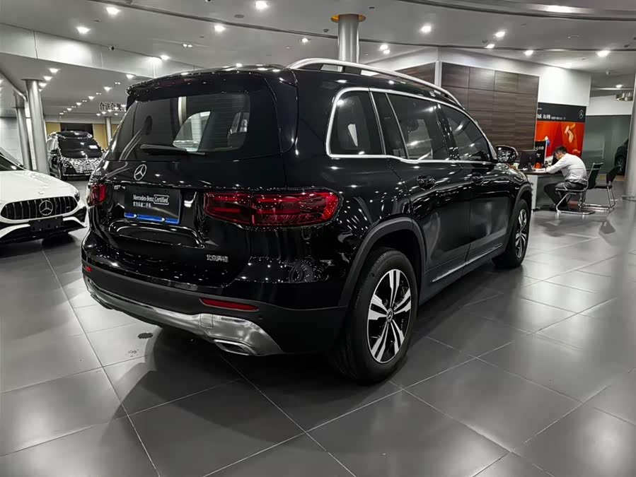 Mercedes-Benz GLB 2024 GLB 200 Dynamic - zdjęcie 5
