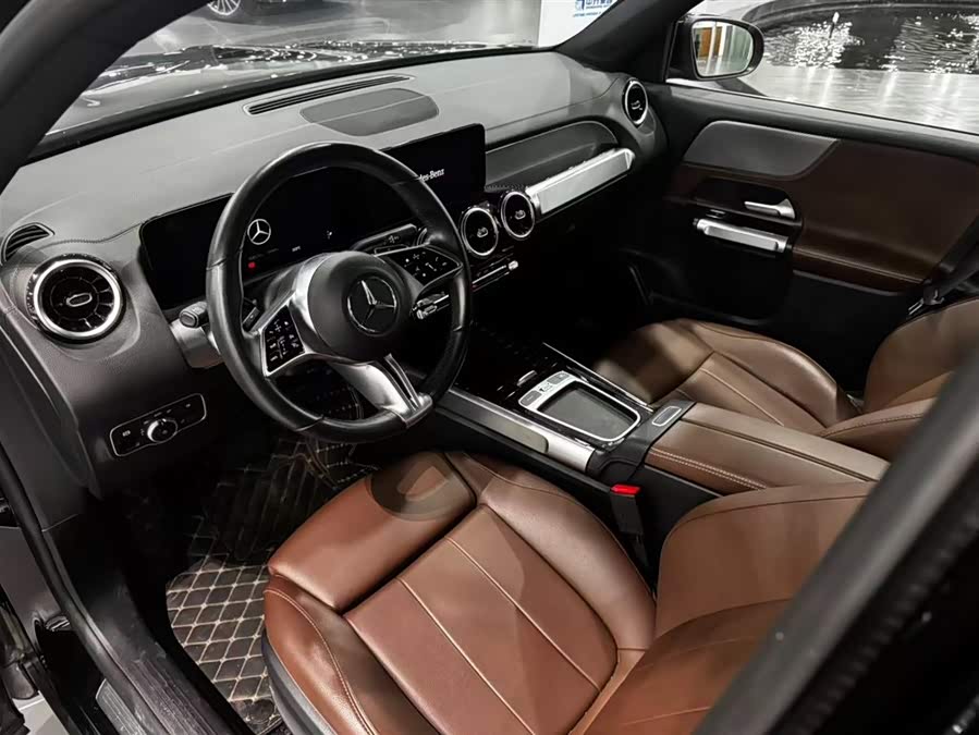 Mercedes-Benz GLB 2024 GLB 200 Dynamic - zdjęcie 9
