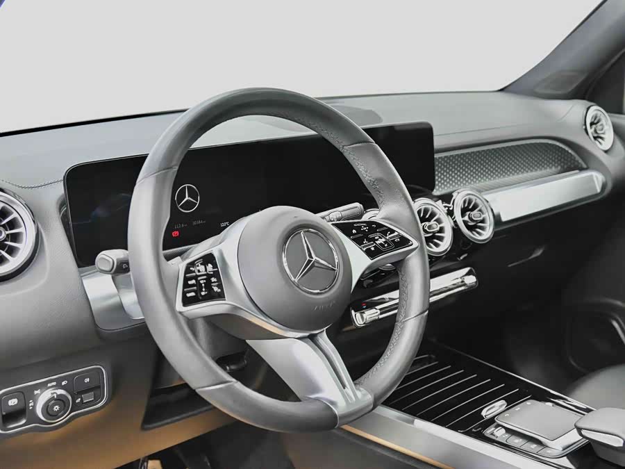 Mercedes-Benz GLB 2024 GLB 220 Dynamic - zdjęcie 13
