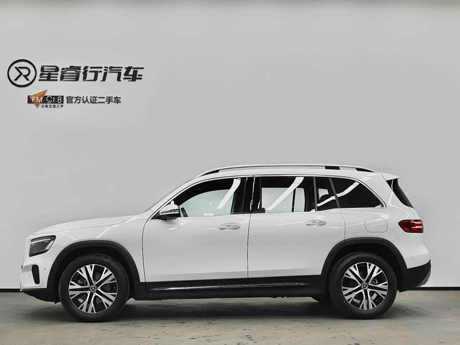 Mercedes-Benz GLB 2024 GLB 220 Dynamic - zdjęcie 20