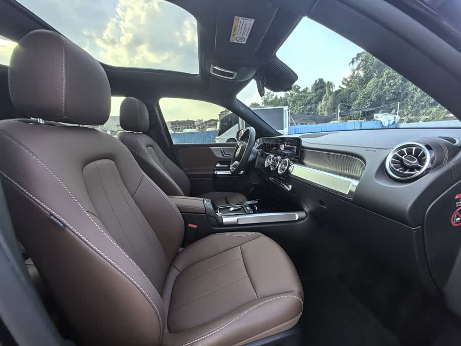 Mercedes-Benz GLB 2025 GLB 200 Dynamic - zdjęcie 5
