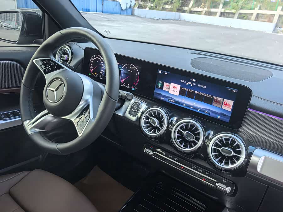 Mercedes-Benz GLB 2025 GLB 200 Dynamic - zdjęcie 8
