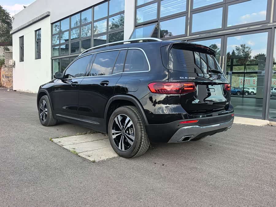 Mercedes-Benz GLB 2025 GLB 200 Dynamic - zdjęcie 9