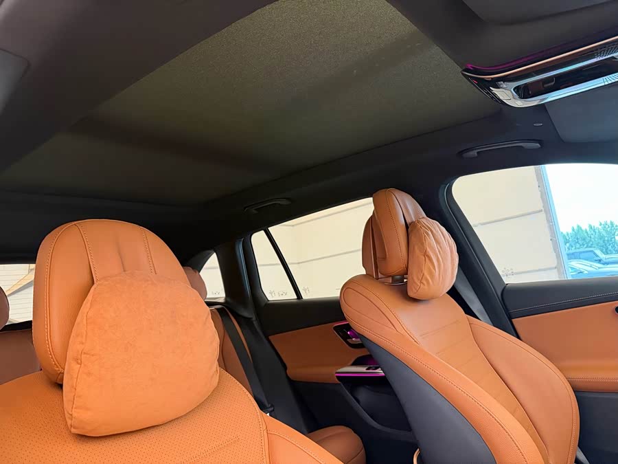 Mercedes-Benz GLC 2024 Facelift GLC 300 L 4MATIC Dynamic Type 5-Seater - zdjęcie 16