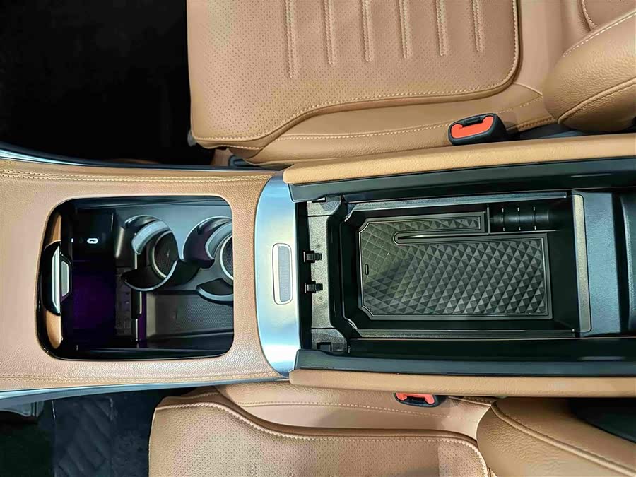 Mercedes-Benz GLC 2025 GLC 300 L 4MATIC Dynamic Edition 5-seater - zdjęcie 14
