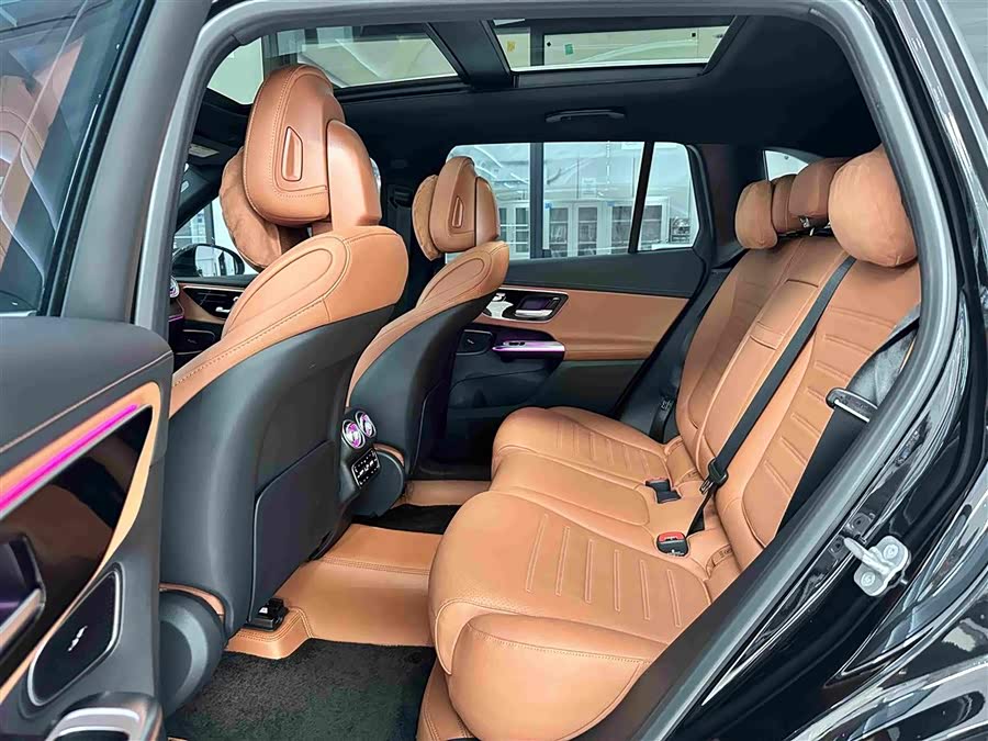 Mercedes-Benz GLC 2025 GLC 300 L 4MATIC Dynamic Edition 5-seater - zdjęcie 18