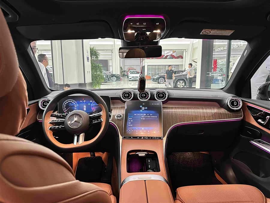 Mercedes-Benz GLC 2025 GLC 300 L 4MATIC Dynamic Edition 5-seater - zdjęcie 20