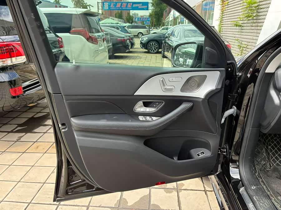 Mercedes-Benz GLE 350 4MATIC Coupe SUV Fashion - zdjęcie 3