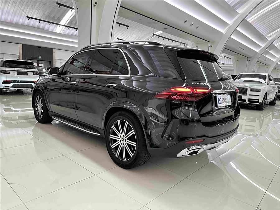 Mercedes-Benz GLE 350 4MATIC Fashion - zdjęcie 4