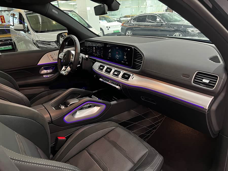 Mercedes-Benz GLE AMG 2020 AMG GLE 63 4MATIC+ - zdjęcie 11