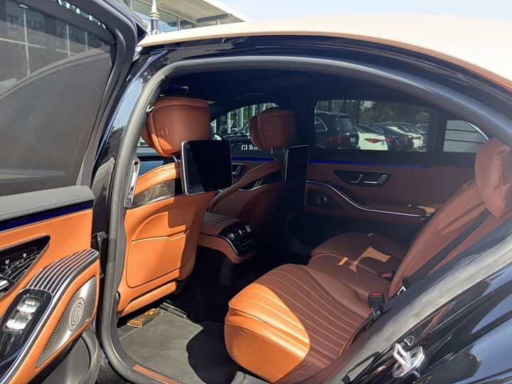 Mercedes-Benz S-Class 2024 S 400 L Luxury - zdjęcie 19