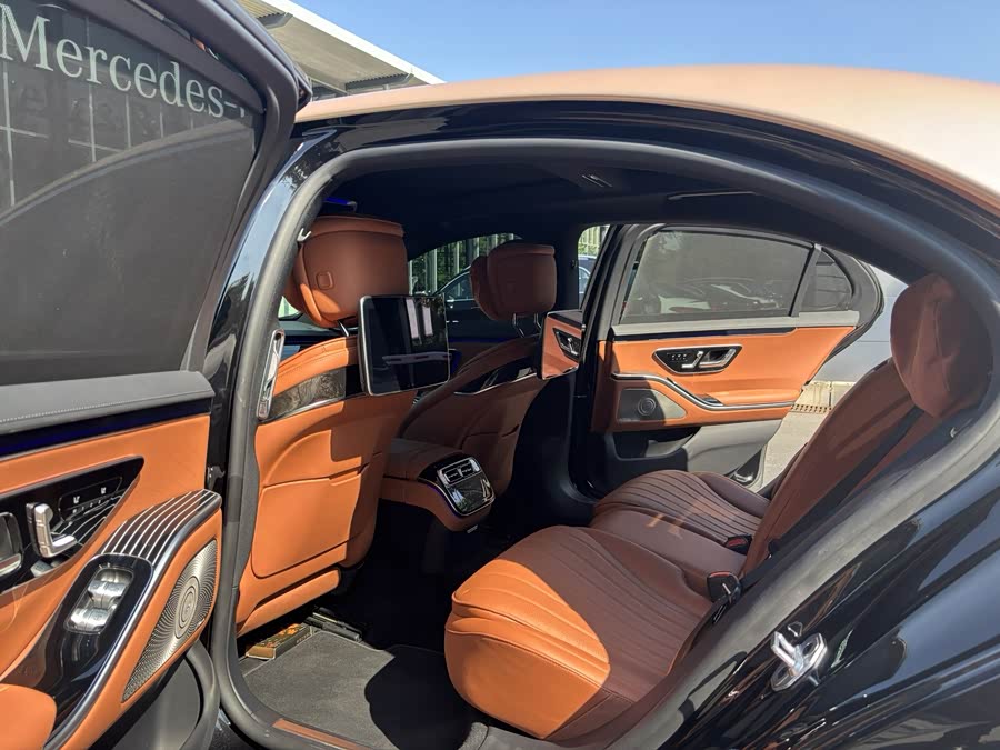 Mercedes-Benz S-Class 2024 S 400 L Luxury - zdjęcie 9
