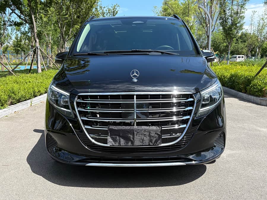Mercedes-Benz V-Class 2024 V 300 L Long Wheelbase Luxury - zdjęcie 2