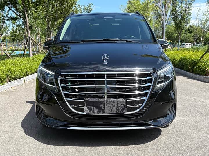 Mercedes-Benz V-Class 2024 V 300 L Long Wheelbase Luxury - zdjęcie 18