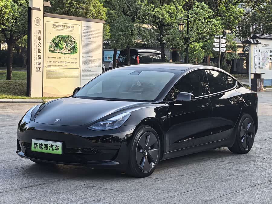 Model 3 2022 RWD - zdjęcie 1