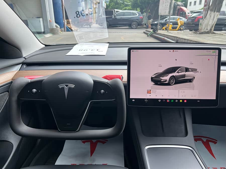 Model 3 2022 RWD - zdjęcie 12