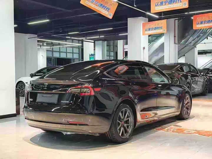 Model 3 2022 RWD - zdjęcie 13